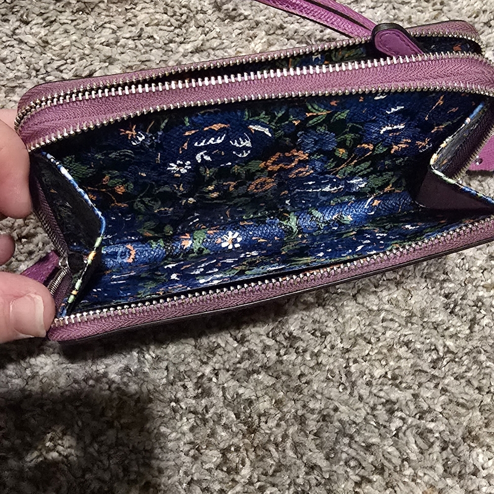 Authentic Coach Wallet - Picture 4 of 6